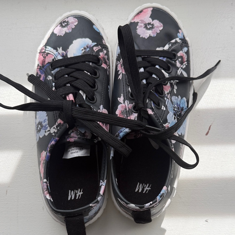 H&M Black Floral Lace-Up Sneakers with Pink and Blue Flowers
